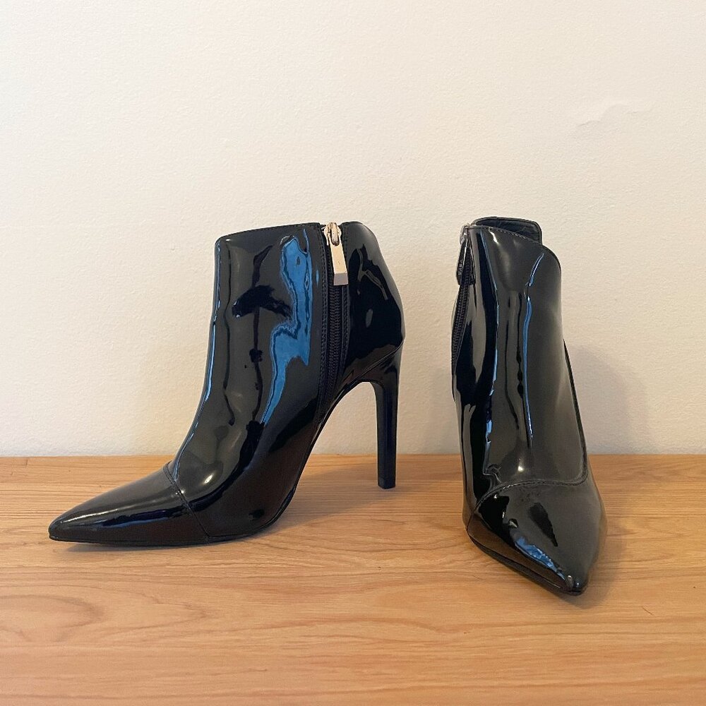 Zara Heeled Shiny Patent Ankle Boots / Size 5